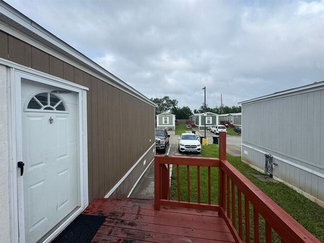 Building Photo - 5439 FM 762 Rd