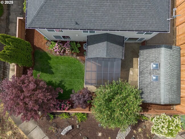 Building Photo - 42019 NW Oak Way