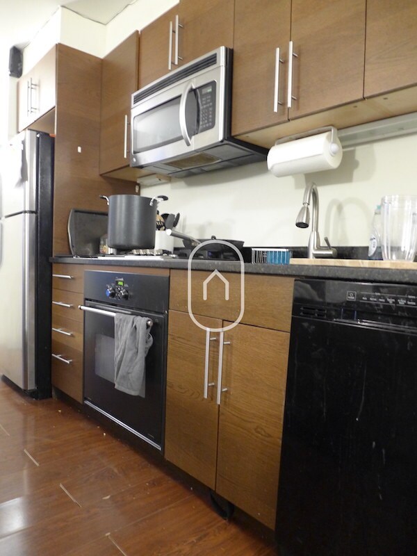 Building Photo - 23 E Concord St