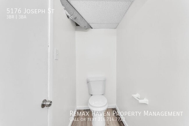 Building Photo - 5176 Joseph St