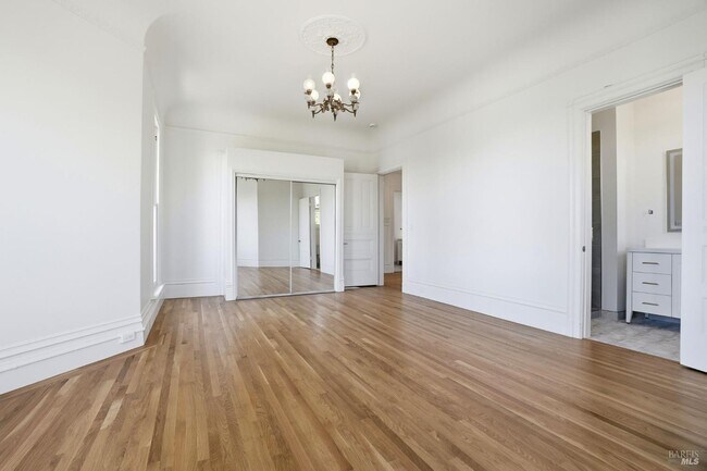 Building Photo - 172 Bella Vista Ave