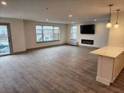 Building Photo - 522 Bridge St