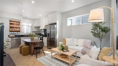 Building Photo - 1347 Seward St