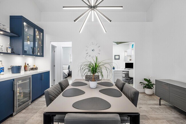 Building Photo - 494 Enfield Ct