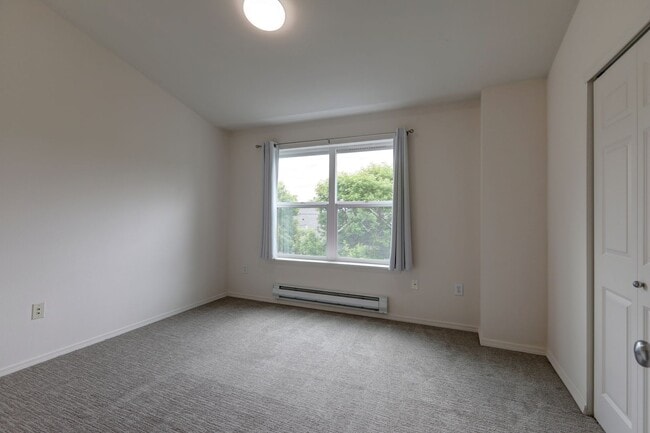 Building Photo - Newer 2 bedroom Townhome in Lynnwood