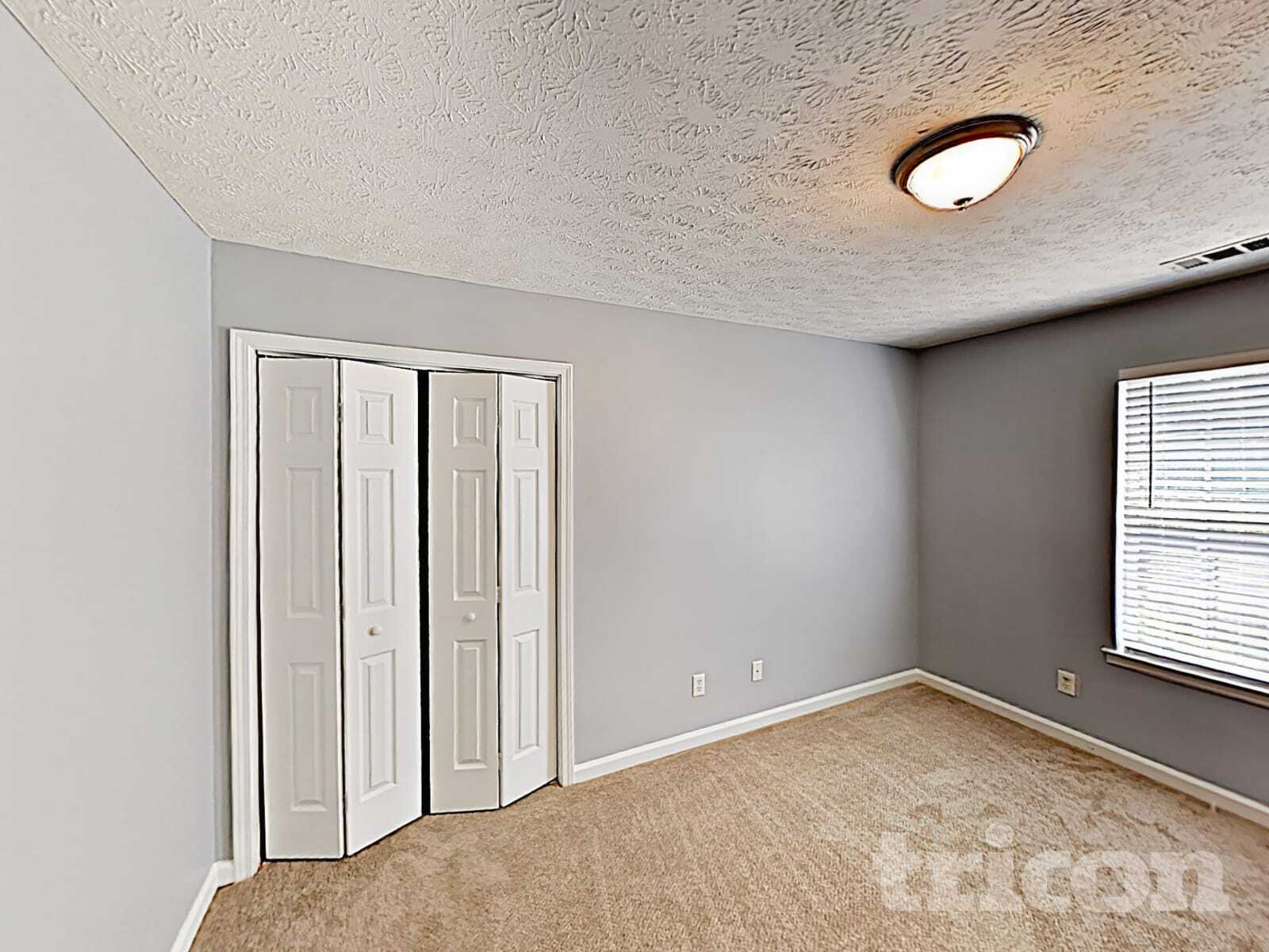 Building Photo - 169 Floresta Dr