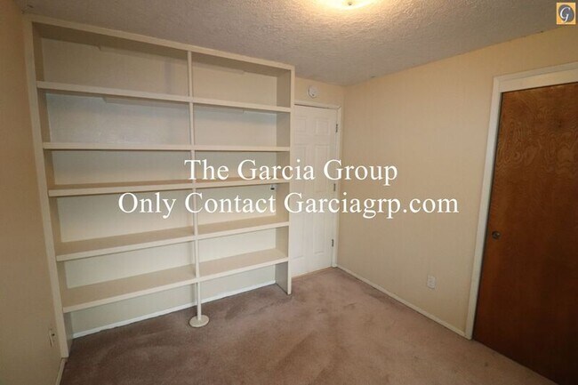 Building Photo - 9585 SW New Forest Dr