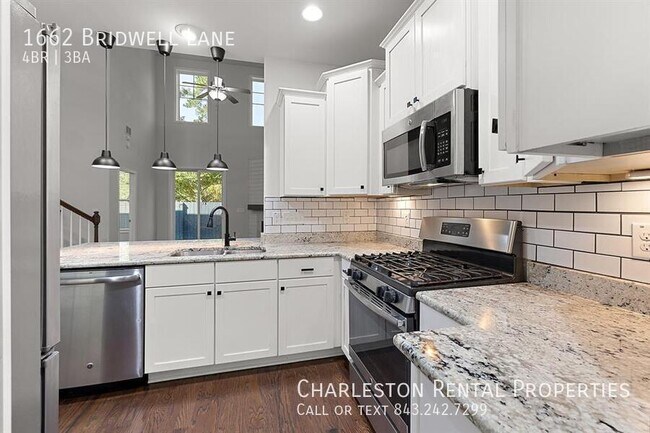 Building Photo - 1662 Bridwell Ln