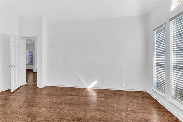 Building Photo - 1421 Ross Dr