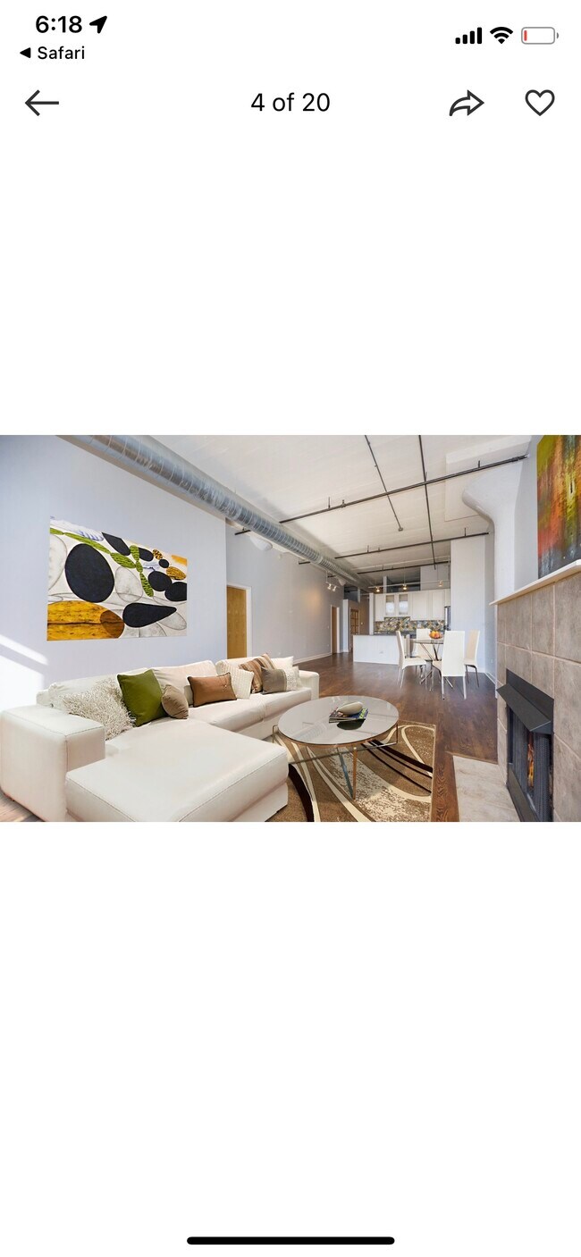 Building Photo - 221 E Cullerton St