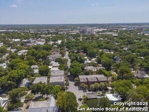 Building Photo - 302 Madison St
