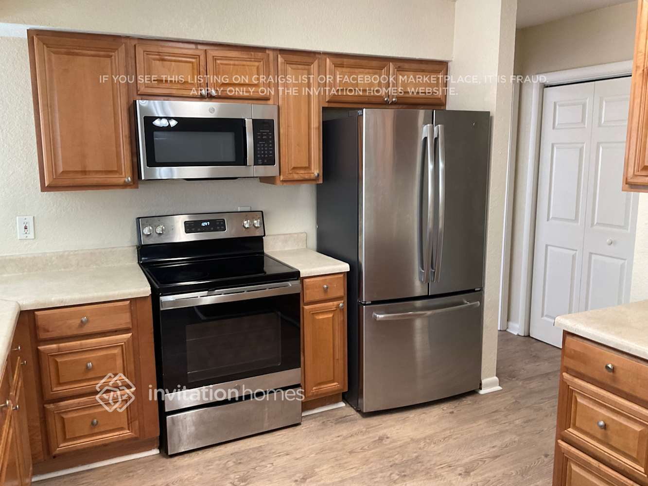 Building Photo - 7438 Oakvista Cir