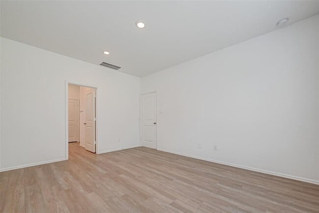 Building Photo - 22084 Juniper Crossing Dr