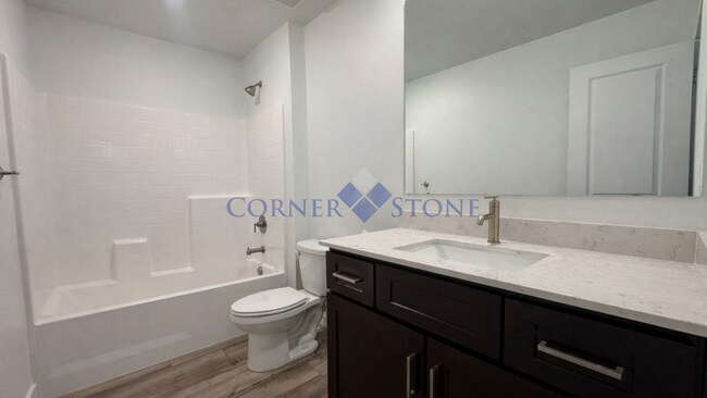 Building Photo - Stunning Home in Star!