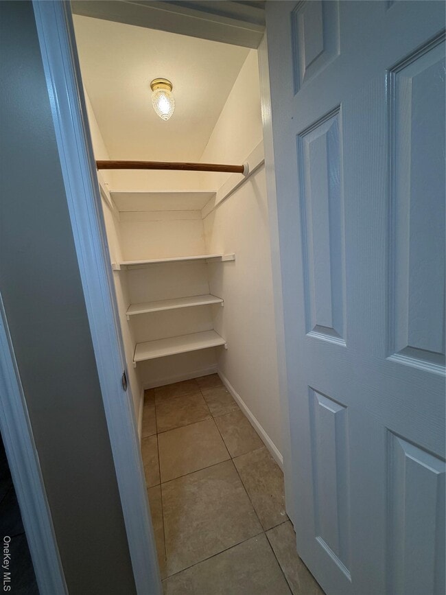 Building Photo - 579 Fire Island Ave S