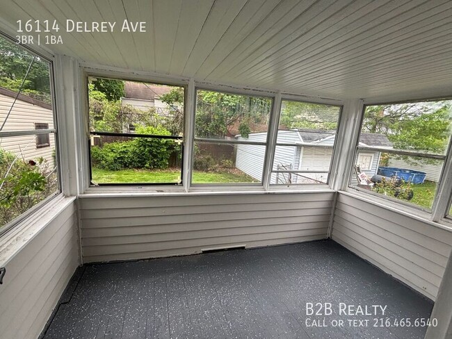 Building Photo - 16114 Delrey Ave