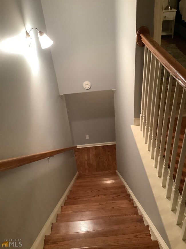 Building Photo - 1519 Creek Bend Ln NW