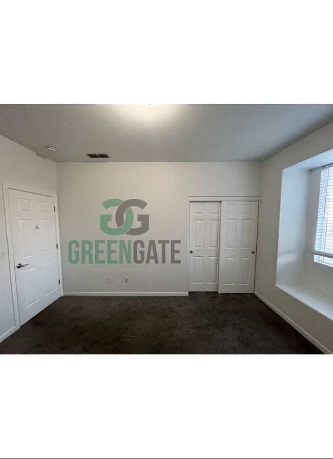 Building Photo - Reduced Price ***BEAUTIFUL 2 STORY 4 BEDRO...