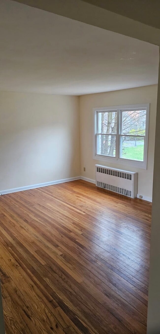 755 Broadway 755 Broadway Kingston NY 12401 Apartment Finder