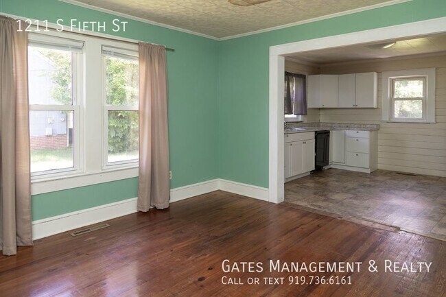Building Photo - Nice Cottage in Mebane-Available to tour o...