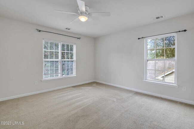 Building Photo - 7 Harbison Pl