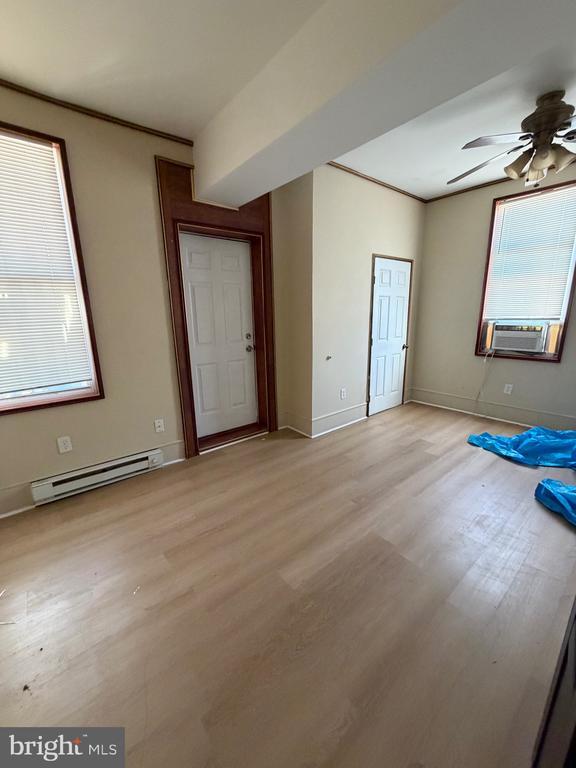 Building Photo - 2735 W North Ave