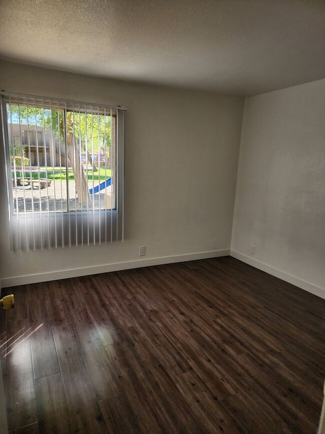 Interior Photo - Casa De Flores