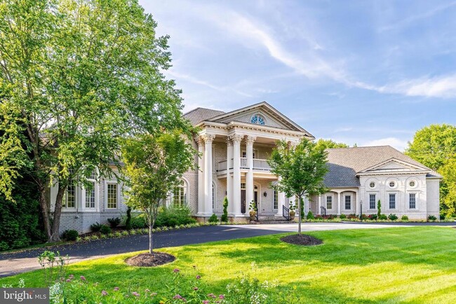 Building Photo - 860 Nicholas Run Dr