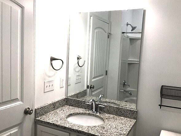 Building Photo - 104 Stagecoach Ln