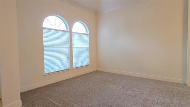 Building Photo - 1304 Hillcrest Dr