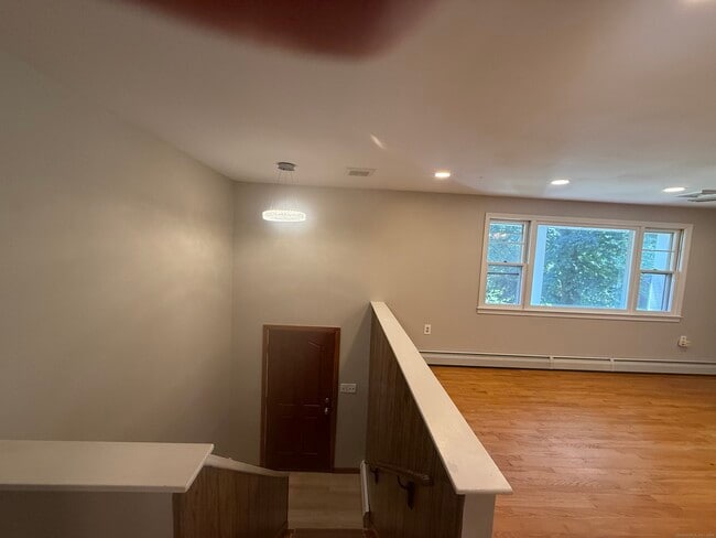 Building Photo - 40 Greenfield Dr
