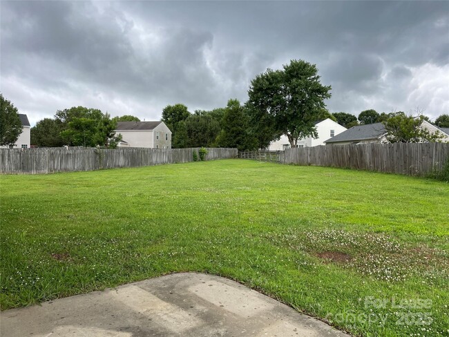 Building Photo - 3005 Lanaken Ln