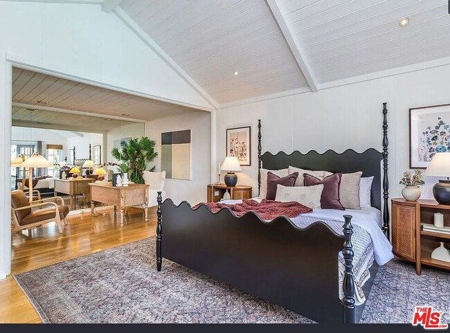 Building Photo - 1608 Courtney Ave