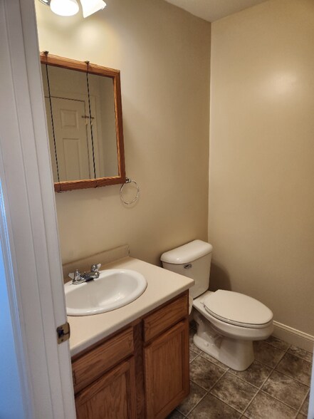 Building Photo - 54 Tourmaline Dr