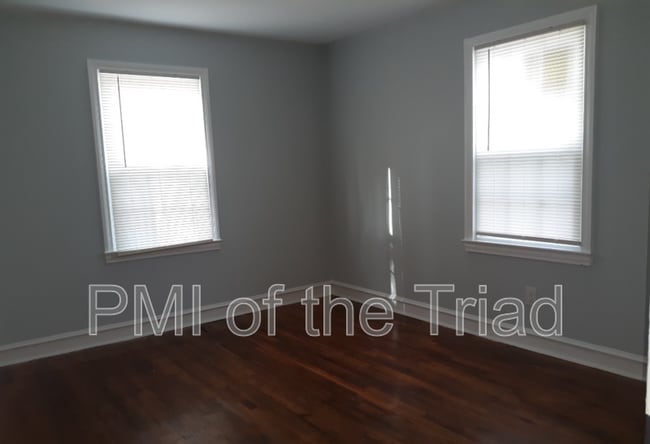 Building Photo - 2716 Ivy Ave