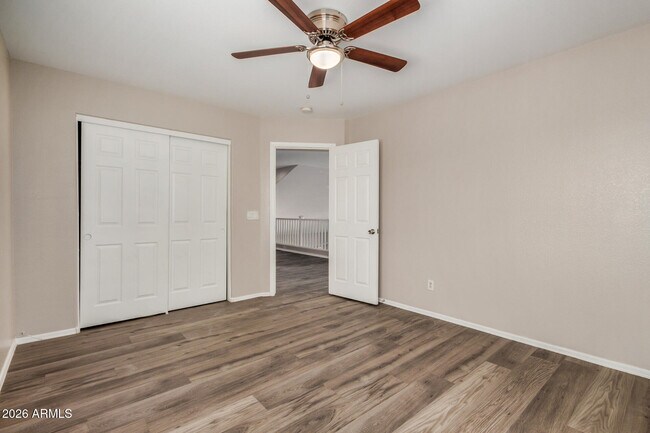 Building Photo - 10377 W Piccadilly Rd