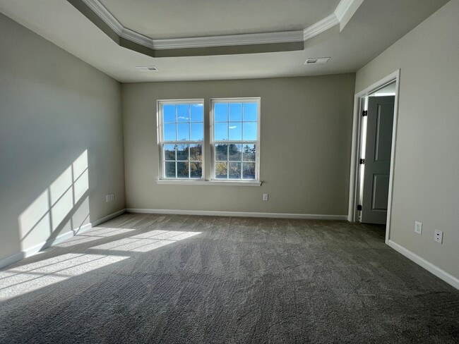 Building Photo - 67 Hewstone Ct