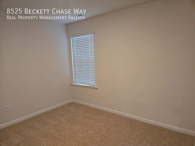 Building Photo - 8525 Beckett Chase Wy