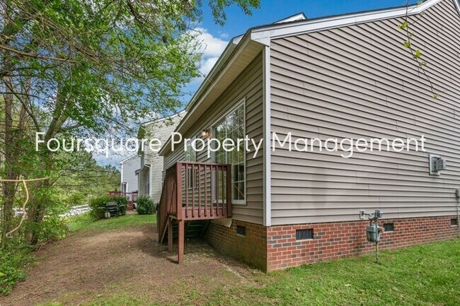 Building Photo - Single Family Home| 1st Floor Master Bedro...