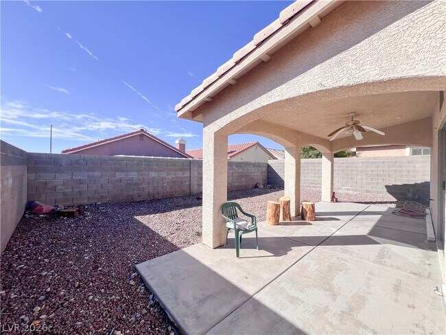 Building Photo - 9359 W Sailing Water Ave