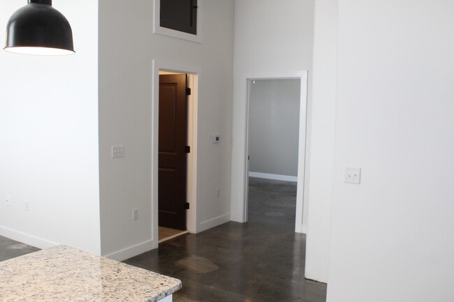 Building Photo - 410 Wellons St