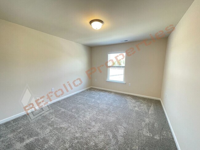 Building Photo - 2421 Hedge Maple Dr