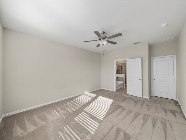 Building Photo - 1260 Sharp St