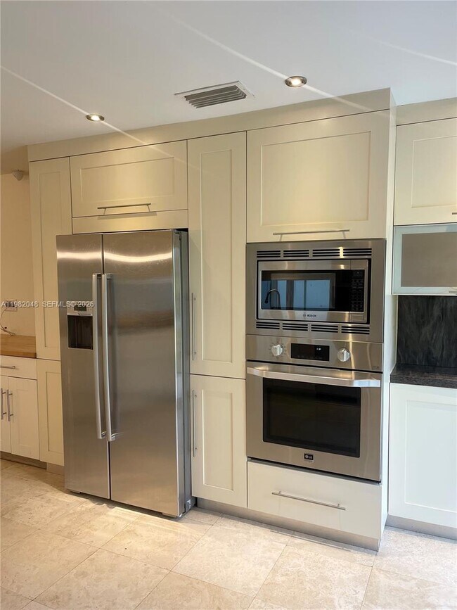 Building Photo - 2100 Tallahassee