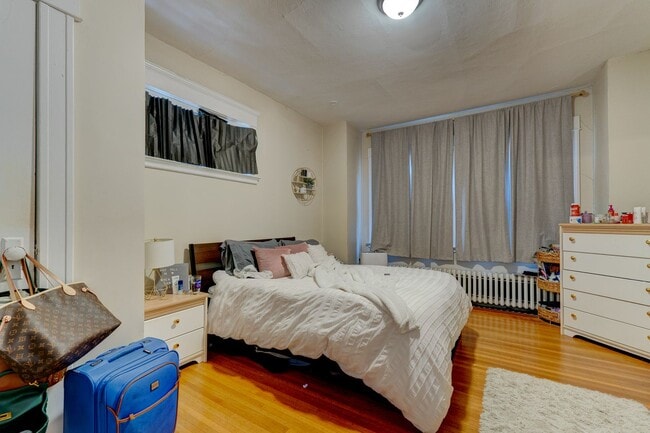 Building Photo - 816 Orange St