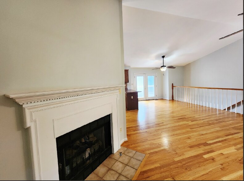 Building Photo - 39 Valleyview Cir