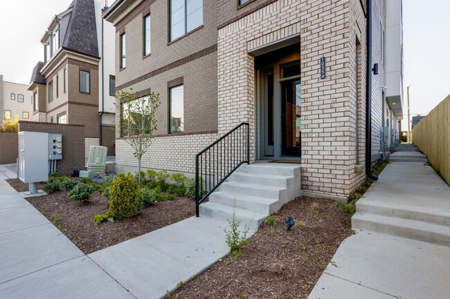 Building Photo - 1035 Scovel St