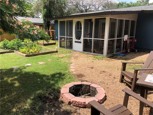 Building Photo - 311 Sheraton Ave