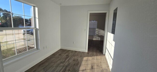 Building Photo - 2 Pine Terrace Way