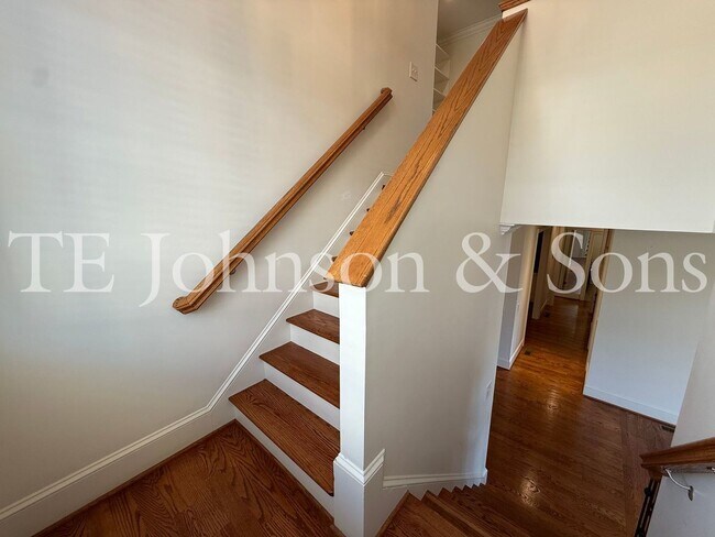 Building Photo - 5540 Brookberry Farm Rd